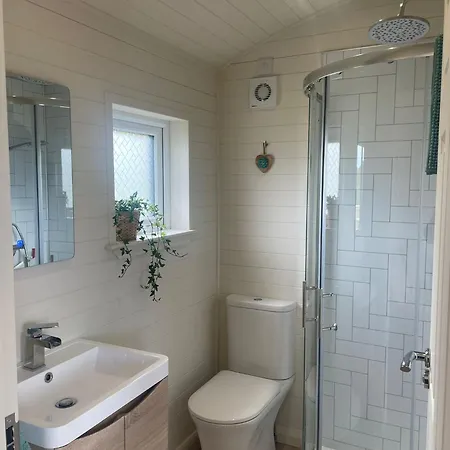 Hillhouse Coastal Escapes - Pods Campeggio *